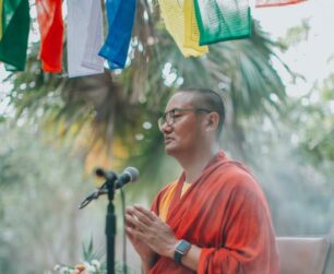 Esclarecendo Os Quatro Darmas de Gampopa, com Khenpo Samdup Rinpoche